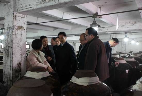 参观茅台酒厂酒库3 参观茅台酒厂酒库3